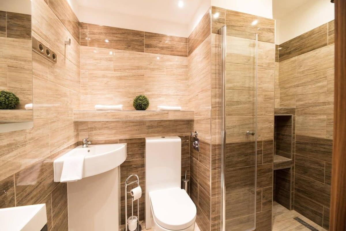 Ultra Large With Ac And Balcony Apartament Budapesta