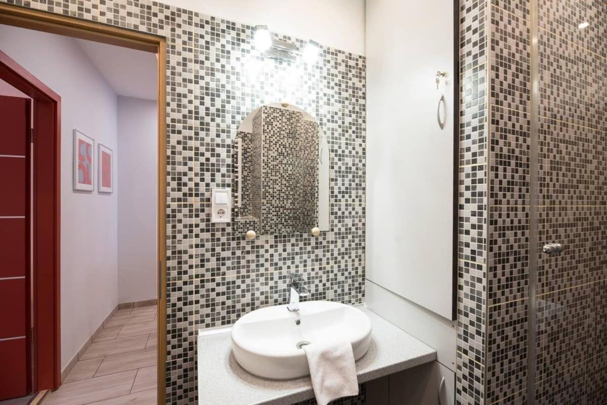 Ultra Large With Ac And Balcony Apartament *